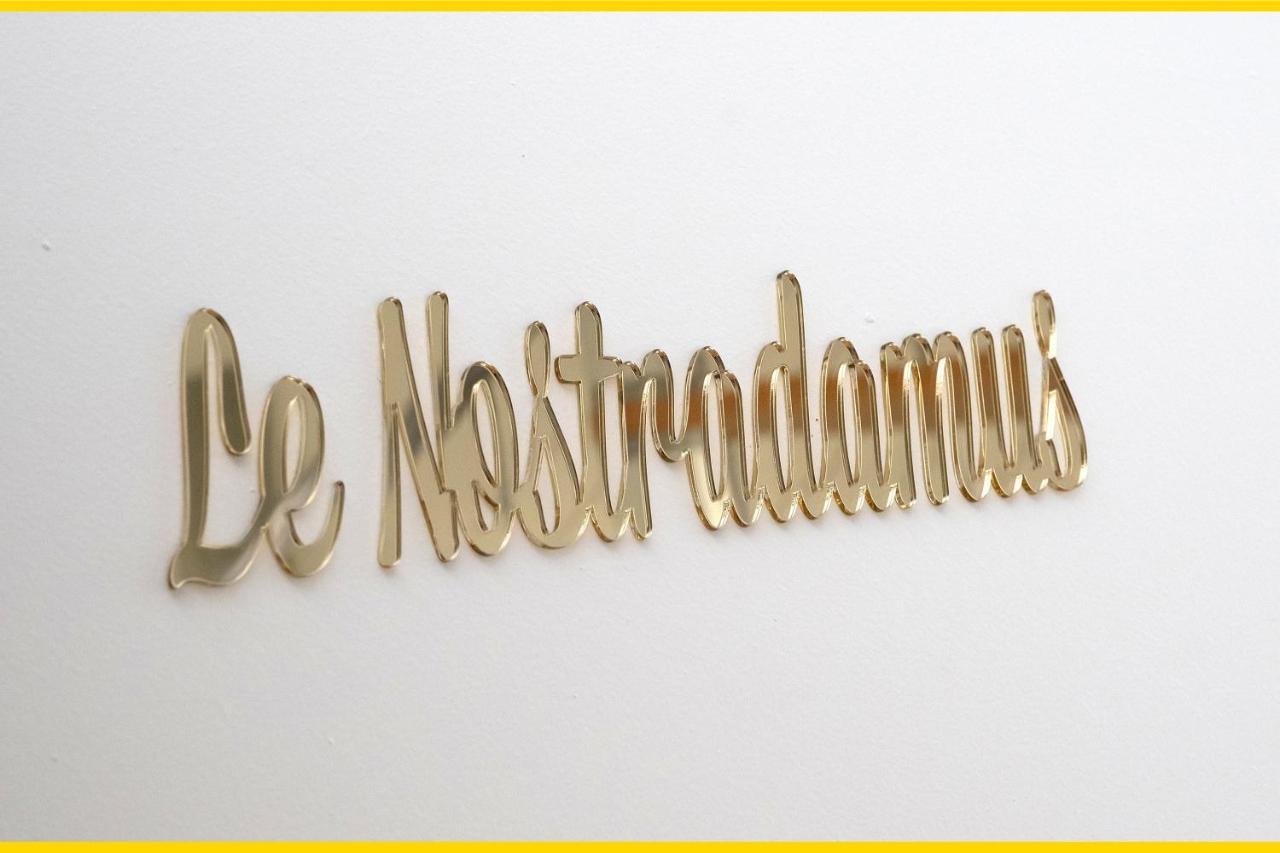 Le Nostradamus - Magnifique Appartement Cours Principal Plein Centre Avec Parking ซาลง-เดอ-โพรวองซ์ ภายนอก รูปภาพ