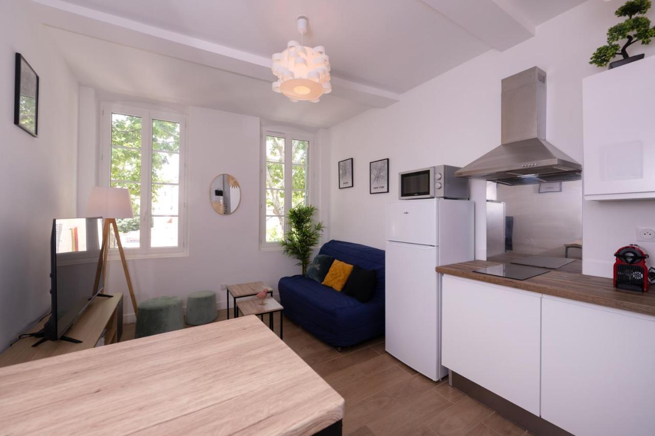 Le Nostradamus - Magnifique Appartement Cours Principal Plein Centre Avec Parking ซาลง-เดอ-โพรวองซ์ ภายนอก รูปภาพ