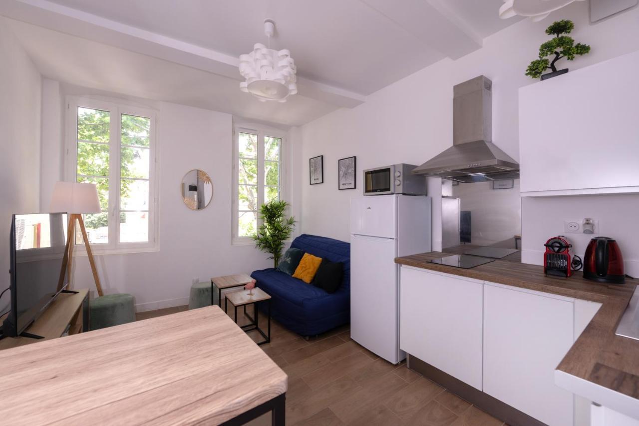 Le Nostradamus - Magnifique Appartement Cours Principal Plein Centre Avec Parking ซาลง-เดอ-โพรวองซ์ ภายนอก รูปภาพ
