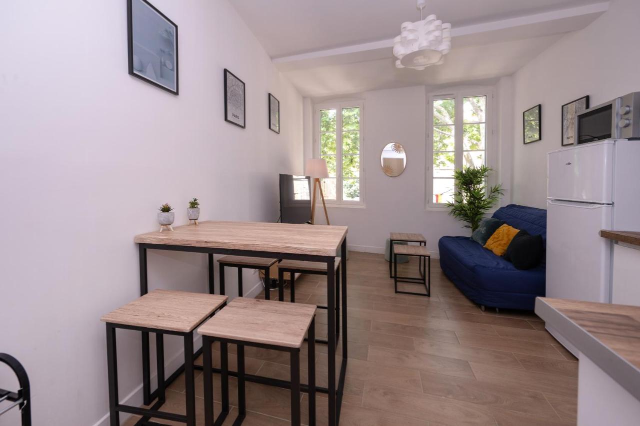 Le Nostradamus - Magnifique Appartement Cours Principal Plein Centre Avec Parking ซาลง-เดอ-โพรวองซ์ ภายนอก รูปภาพ